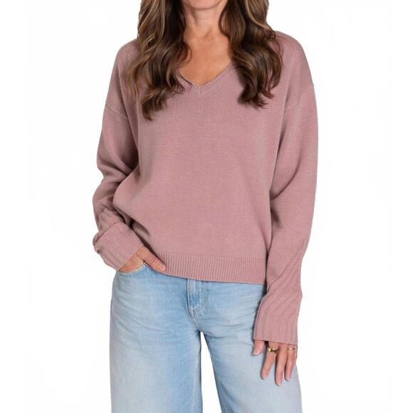 NEW MAJESTIC FILATURES long sleeve v-neck sweater in rosewood